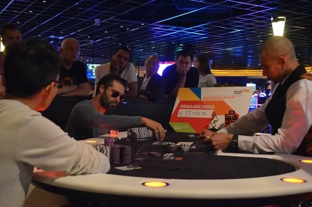 Heads up Li-Benso | 2016/07 - Utrecht Poker Series - €700 NLHE Main Event 
